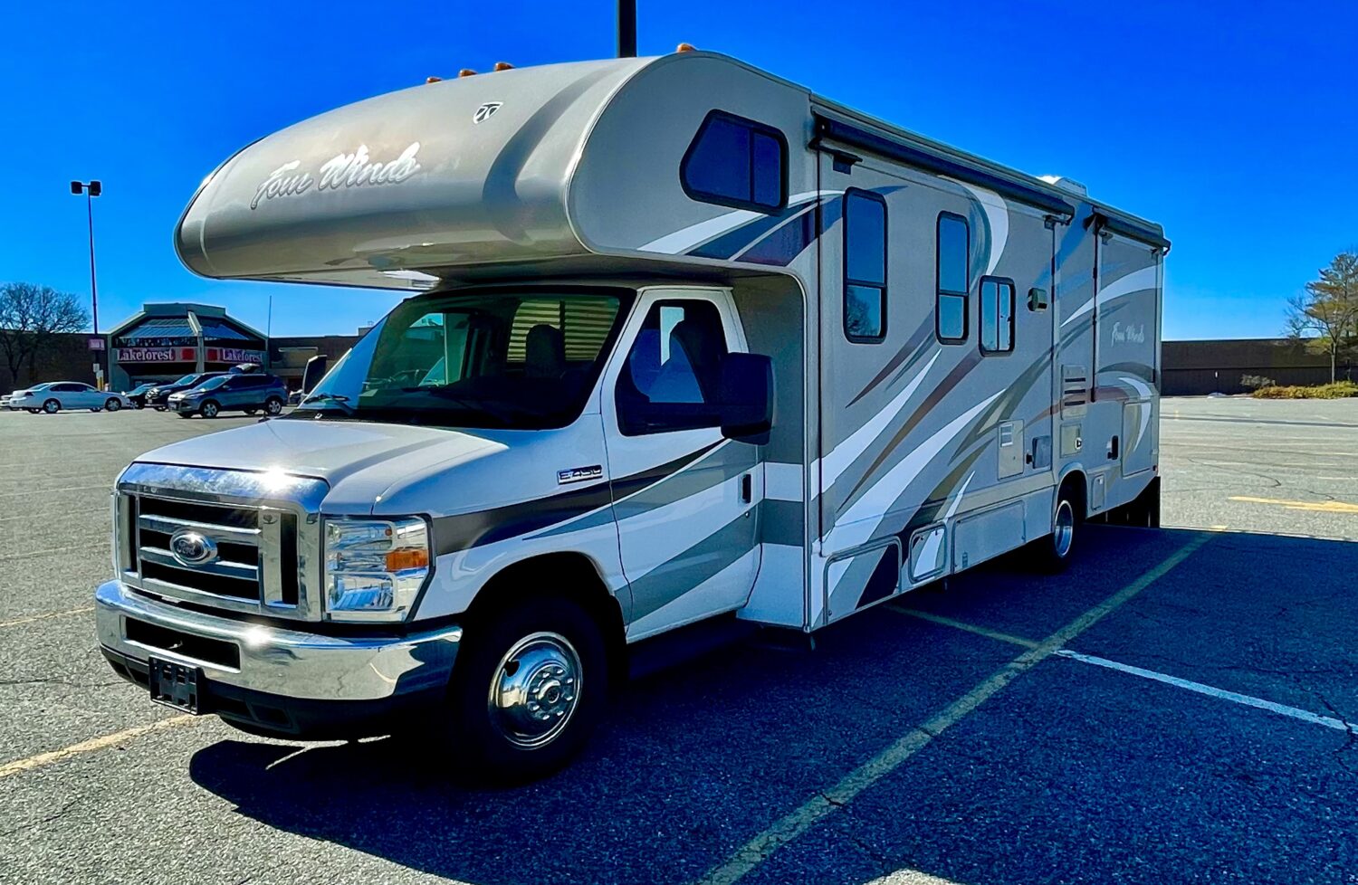 2016 Thor Motor Coach Four Winds